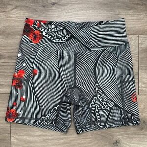 INKnBURN Plum Blossom Bike Active Shorts Black Red Size 4